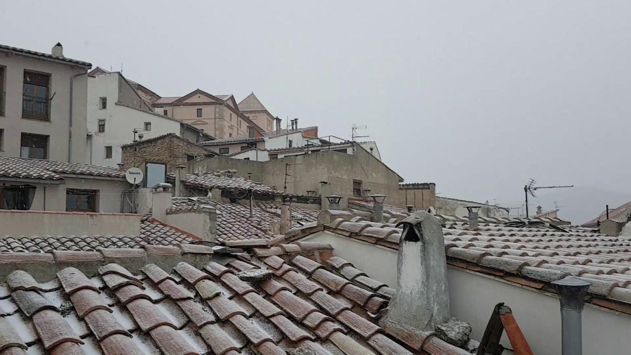 La nieve ha llegado a la comarca Els Ports